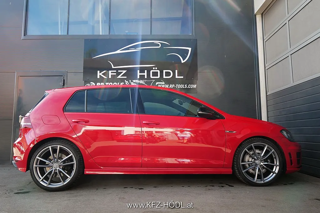 Volkswagen Golf R 2,0 TSI DSG Image 5