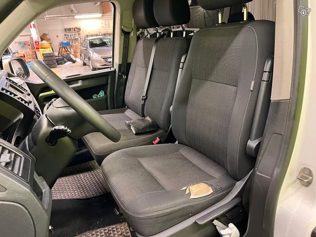 Volkswagen Caravelle Comfortline pitkä 2,0 TDI 110 kW DSG / ALV / 9-paikkainen / Peruutuskamera / Image 5