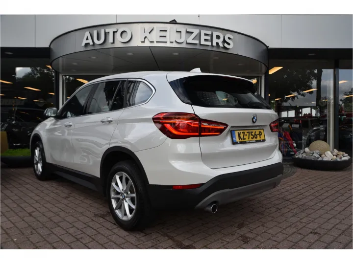 BMW X1 sDrive16d Centennial High Executive  Image 4